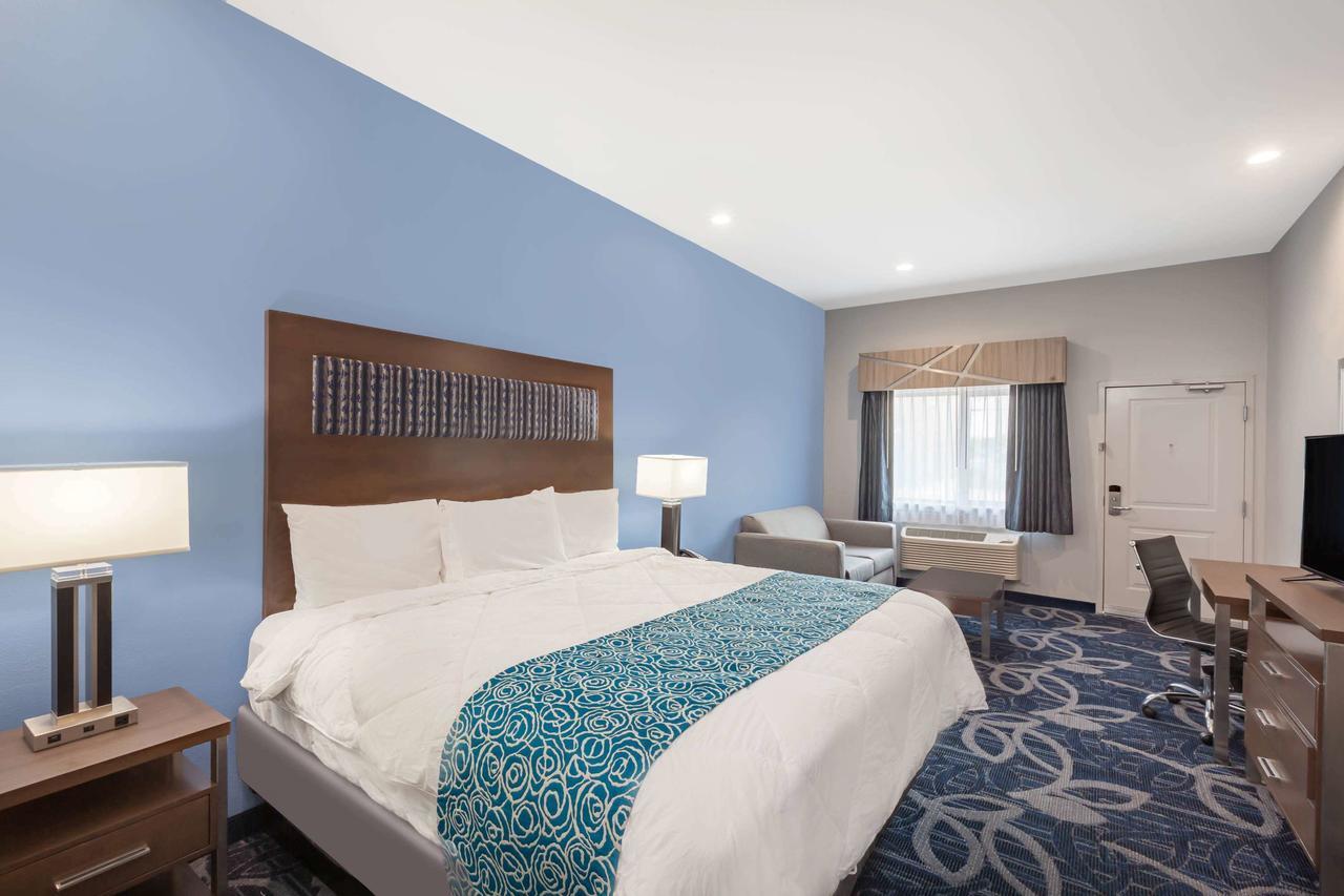 Hotel Baymont By Wyndham Houston Hobby Airport Exterior foto